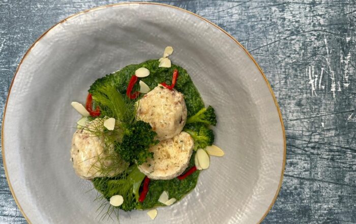 Canederli allo speck con pesto di broccoli
